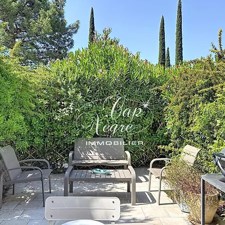 Mazet T3 Duplex 4 Pers Avec Terrasse Avec Piscine A Pramousquier *